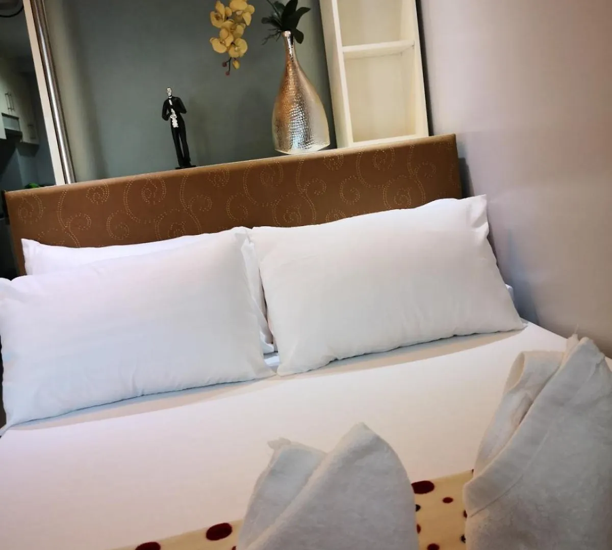 Sea Residence Royal Prestige Manila Apartment